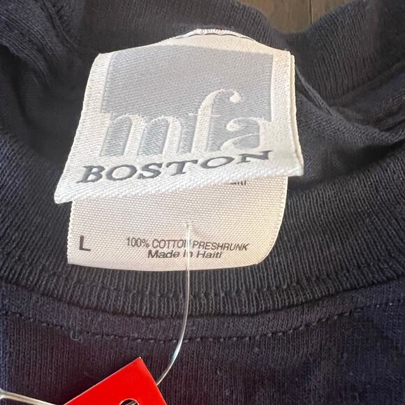 NWT Vintage Hokusai Wave Art Navy T-shirt MFA Museum Of Fine Arts Boston Lrg JL - Picture 3 of 8